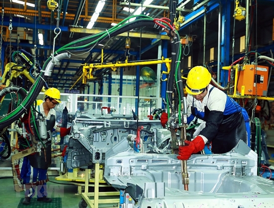 Ngành công nghiệp ôtô: Phụ thuộc 80% linh kiện nhập khẩu