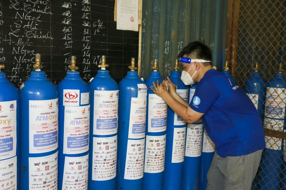 Bộ Công Thương đưa giải pháp tiết giảm, ưu tiên nguồn cung ôxy cho điều trị bệnh nhân Covid-19
