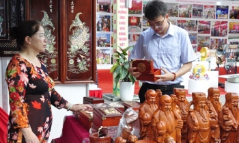 Đưa hàng Việt “bám rễ” tại các khu dân cư