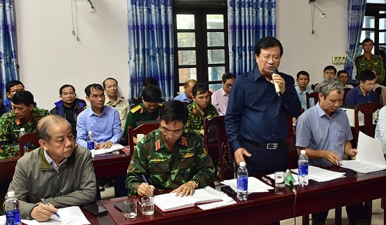 Phó Thủ tướng Trịnh Đình Dũng kiểm tra, chỉ đạo công tác cứu hộ, cứu nạn tại thủy điện Rào Trăng 3