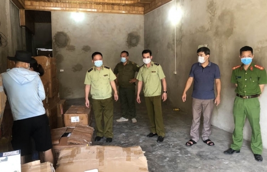 Lực lượng 389 Lào Cai tăng cường giữ ổn định thị trường