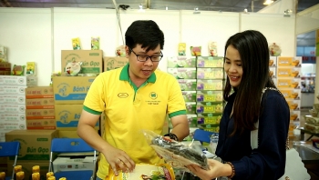 Kích cầu nội địa: Khôi phục sản xuất cho doanh nghiệp