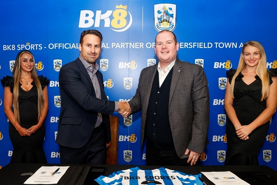 BK8 sẽ trở thành đối tác toàn cầu mới của Câu lạc bộ bóng đá Huddersfield