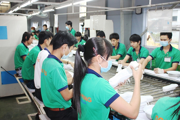 Bức tranh kinh tế tháng 2/2023: Tín hiệu khởi sắc, nhưng thách thức vẫn còn