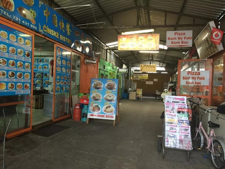 Chợ Sapa tại Praha (Séc) : Nơi người Việt đứng lên làm chủ